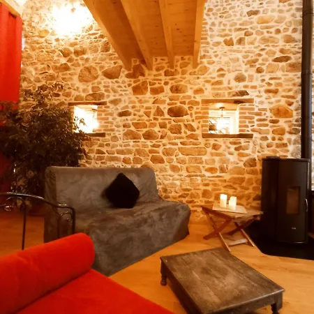 Vakantiehuis La Grange De Marie A St Angel - Magnifique Grange Renovee En Loft Pour 1 A 6 Pers Saint-Angel (Allier)